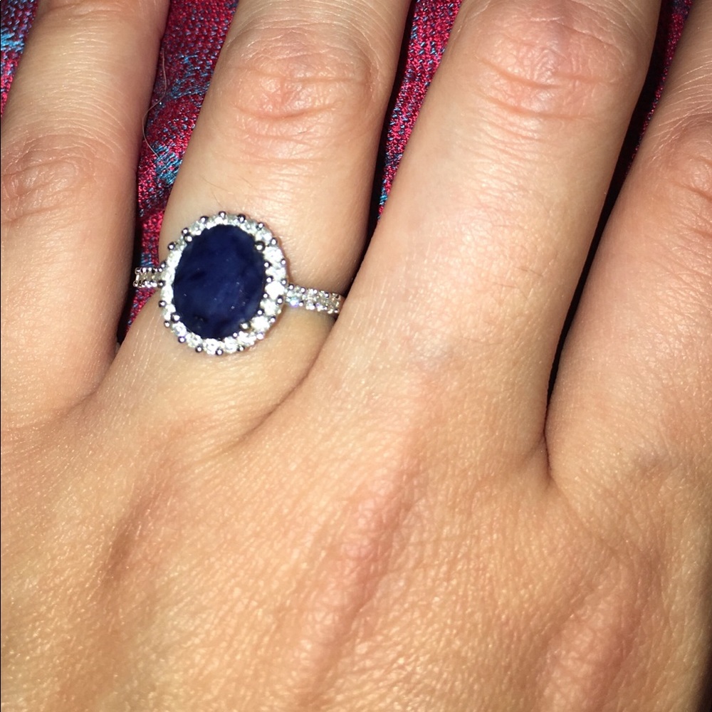 Diamond and Blue Sapphire 14k Gold engagement Ring - Picture 4 of 7